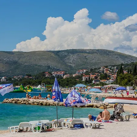 公寓 Ivana Ciovo 特罗吉尔